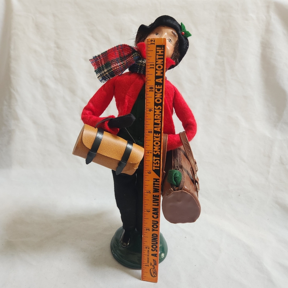 Byers Choice Carolers Traveler Man Figurine - Picture 6 of 12